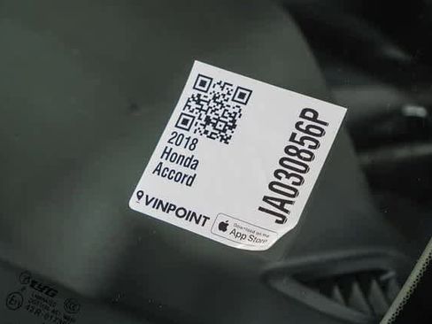 Used 2018 Honda Accord Touring image 30