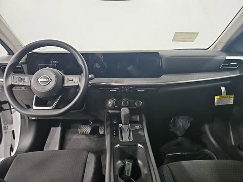 New 2026 Nissan Kicks S image 17