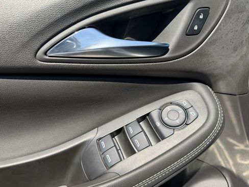 Used 2023 Buick Encore GX Preferred FWD image 22