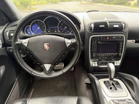 Used 2008 Porsche Cayenne Turbo AWD/4WD image 15