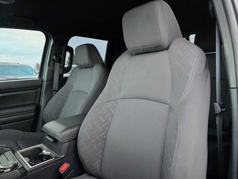 Certified 2025 Toyota Tacoma SR5 w/ SR5 Upgrade Package image 26