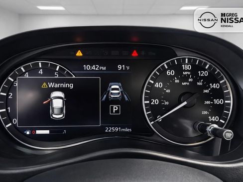 Used 2023 Nissan Kicks SV FWD image 8