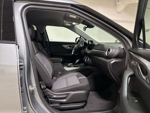 Used 2025 Chevrolet Blazer LT FWD image 21
