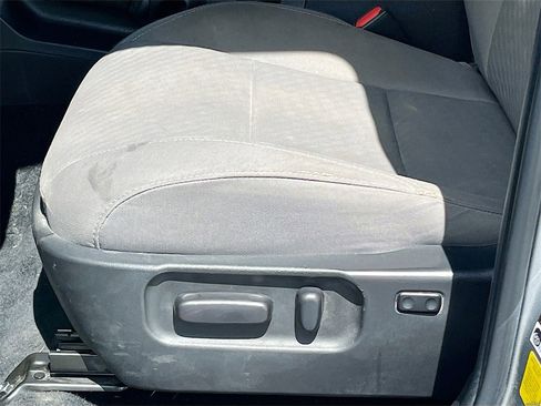 Used 2023 Toyota Tacoma SR5 w/ Technology Package image 18