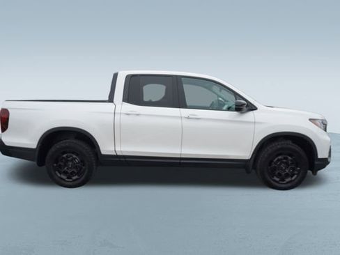 Used 2025 Honda Ridgeline Sport+ image 9