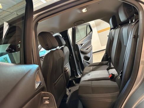Used 2025 Buick Encore GX Preferred FWD image 24