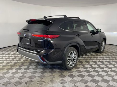 Used 2022 Toyota Highlander Platinum AWD/4WD image 26