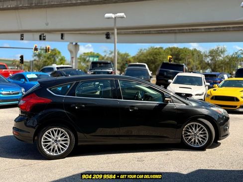 Used 2014 Ford Focus Titanium FWD image 9