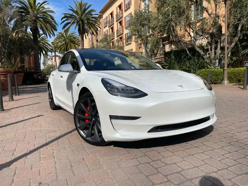 Used 2020 Tesla Model 3 Performance AWD/4WD image 2
