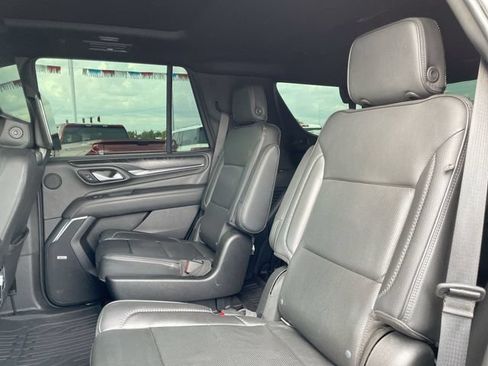 Used 2021 GMC Yukon Denali w/ Denali Premium Package AWD/4WD image 15