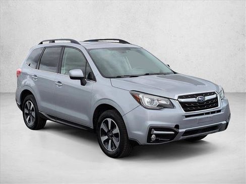 Used 2018 Subaru Forester 2.5i Limited image 3