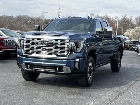 New 2026 GMC Sierra 2500 Denali w/ Denali Reserve Package image 12