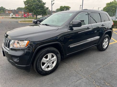 Used 2012 Jeep Grand Cherokee Laredo w/ Laredo E Group AWD/4WD image 6