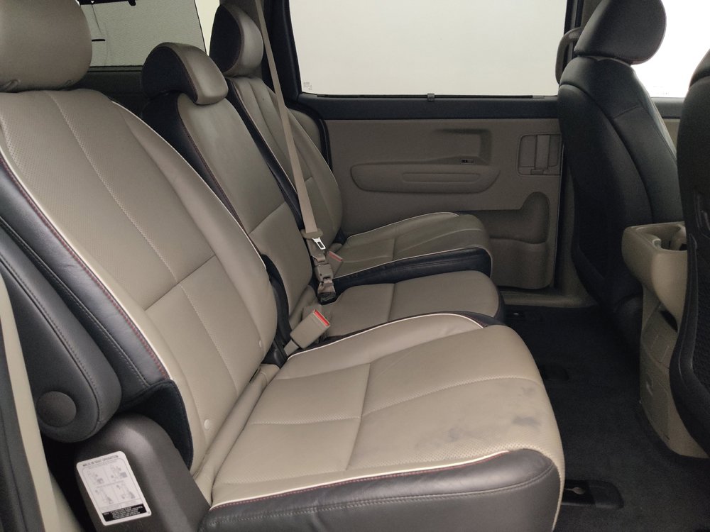 Used 2017 Kia Sedona LX w/ LX Essentials Premium Package FWD image 21