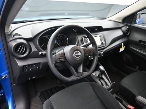 New 2025 Nissan Kicks Play S image 23