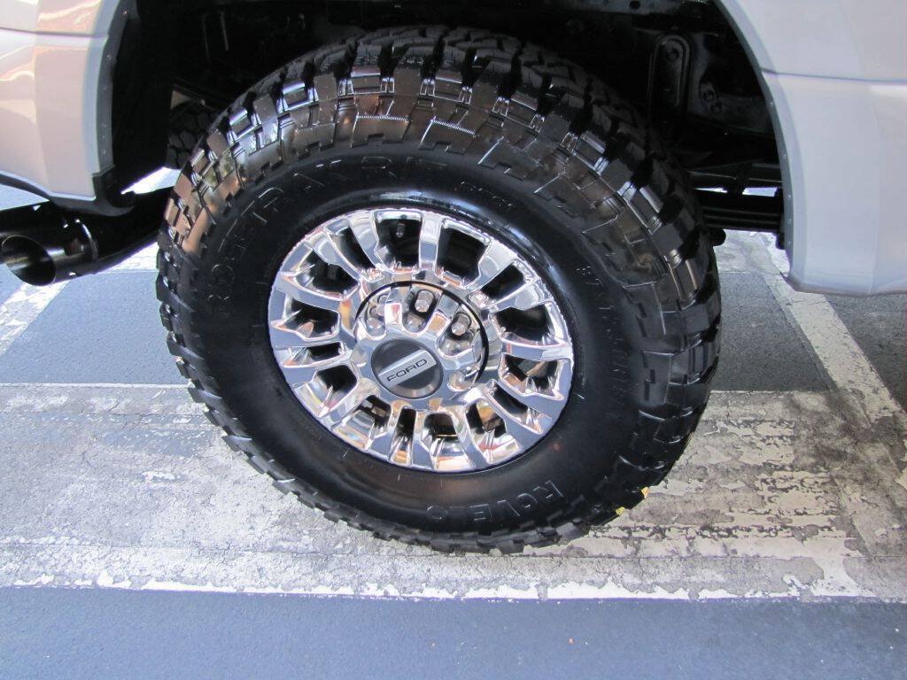 Used 2020 Ford F250 XLT w/ XLT Premium Package AWD/4WD image 26