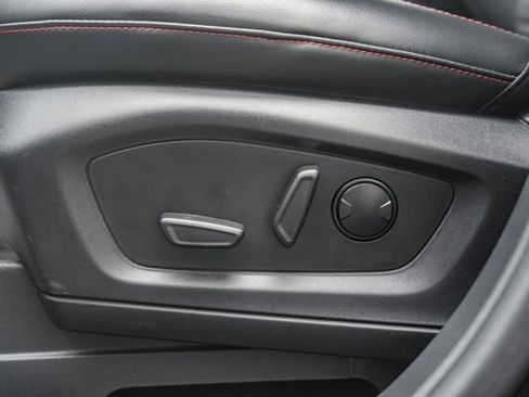 Used 2025 Ford Explorer ST-Line w/ ST-Line Street Pack image 36