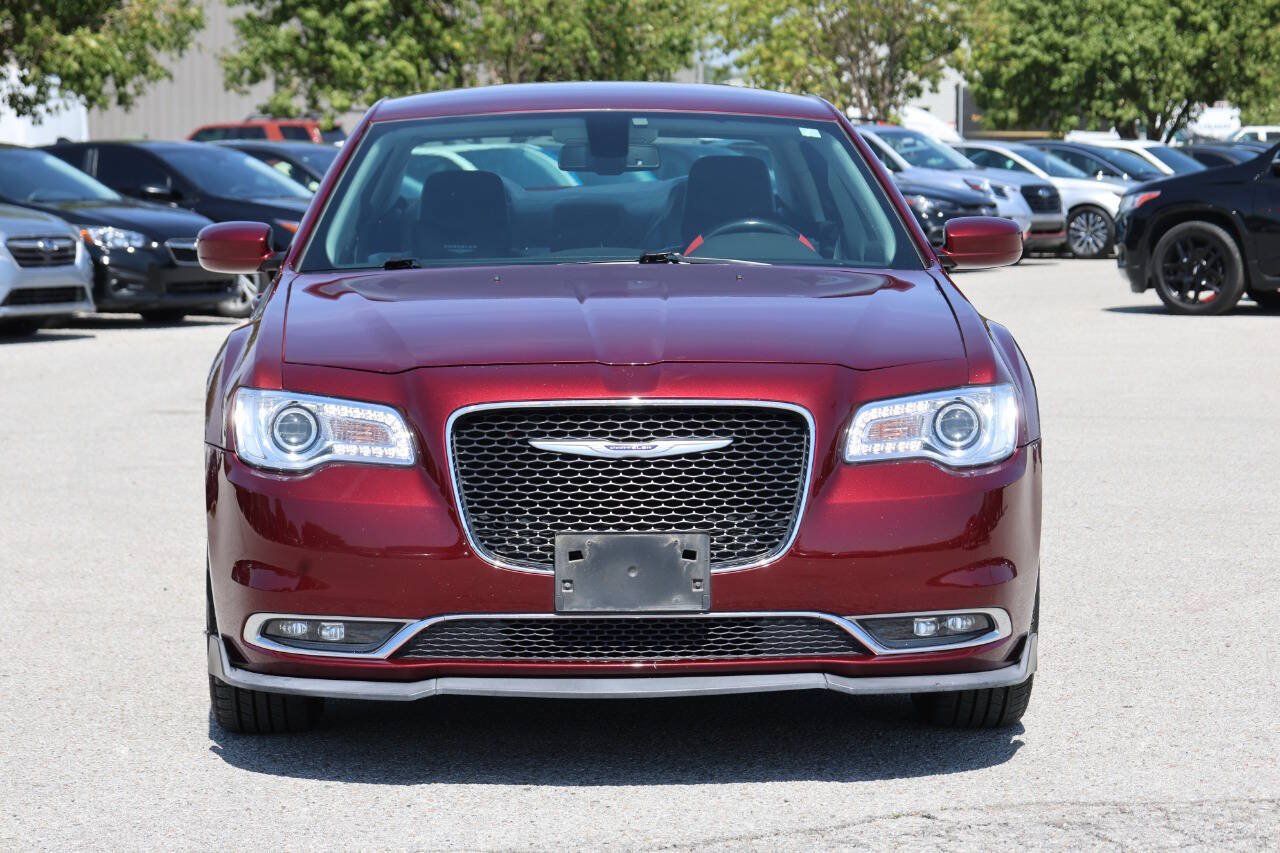 Used 2019 Chrysler 300 Touring L w/ Quick Order Package 22F AWD/4WD image 5