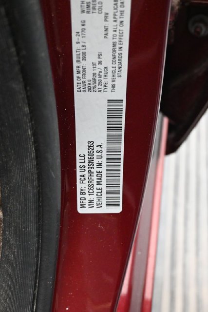 Used 2025 RAM 1500 Limited AWD/4WD image 20