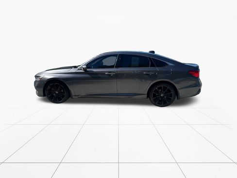 Used 2018 Honda Accord Sport image 4