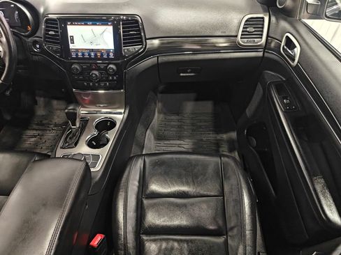 Used 2021 Jeep Grand Cherokee Limited AWD/4WD image 22
