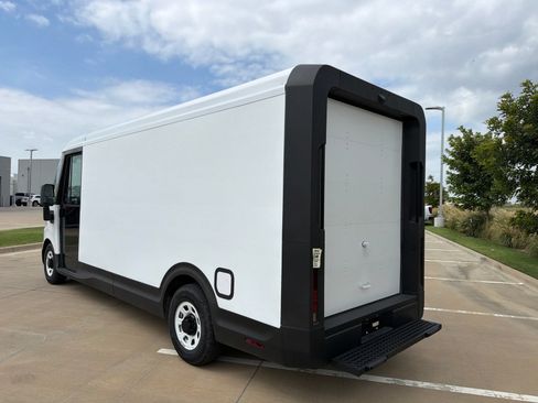 Used 2024 Chevrolet Brightdrop 600 w/ Commercial Equipment Package AWD/4WD image 6