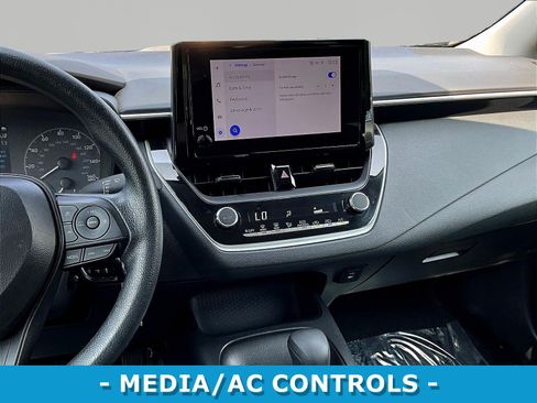 Used 2024 Toyota Corolla LE FWD image 9