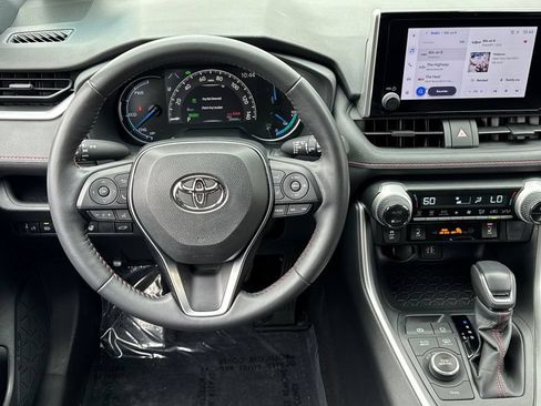 Used 2024 Toyota RAV4 SE w/ Weather & Moonroof Package AWD/4WD image 17