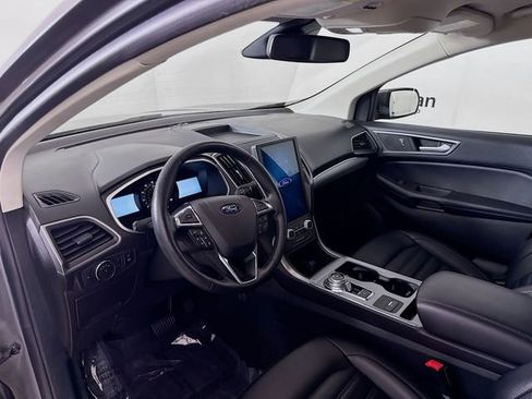 Used 2021 Ford Edge SEL w/ Convenience Package image 9
