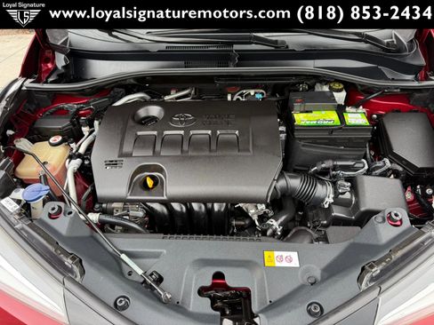 Used 2018 Toyota C-HR XLE FWD image 29