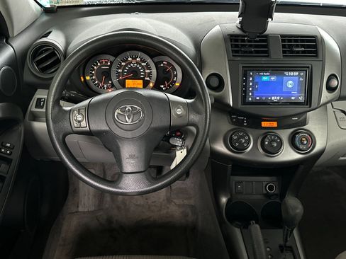 Used 2012 Toyota RAV4 FWD image 13