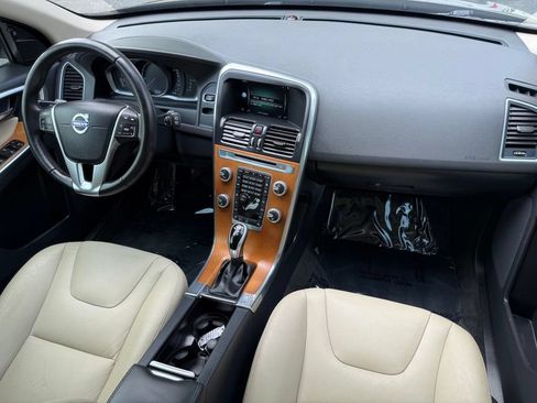 Used 2017 Volvo XC60 T5 Inscription w/ Preferred Option Package FWD image 27