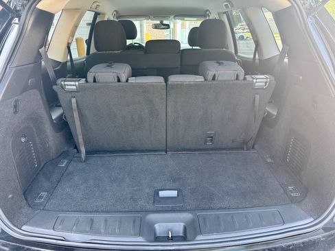 Used 2019 Nissan Pathfinder SV AWD/4WD image 23