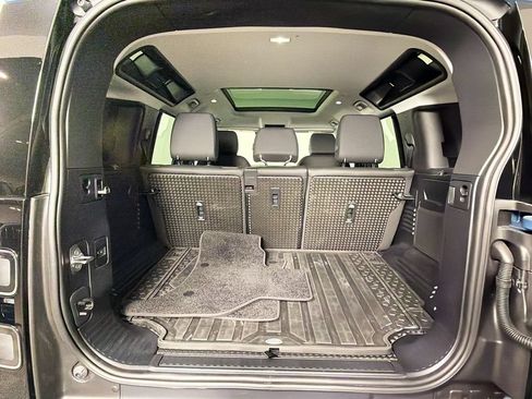 Used 2026 Land Rover Defender 110 S AWD/4WD image 28