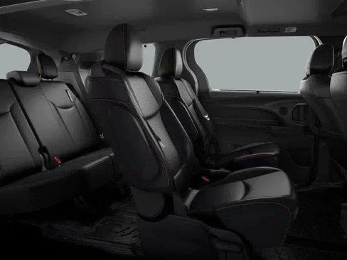 New 2026 Toyota Sienna XLE Woodland Edition AWD/4WD image 95
