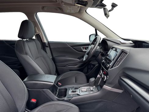 Used 2022 Subaru Forester Premium AWD/4WD image 21