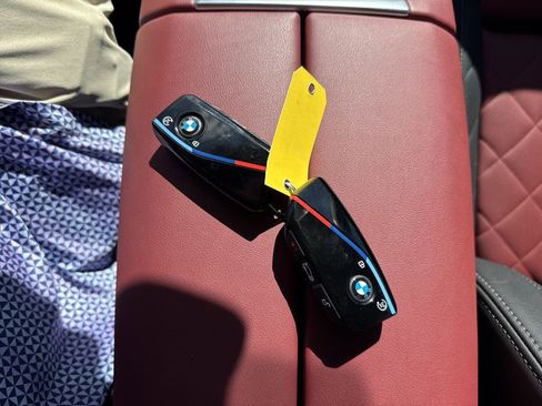 Used 2024 BMW X6 M60i w/ Executive Package image 41