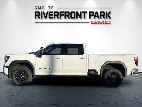 Used 2025 GMC Sierra 2500 AT4 w/ AT4 Premium Plus Package image 6