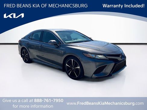 Used 2018 Toyota Camry XSE image 1