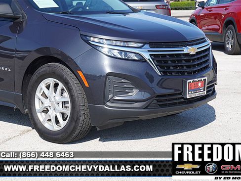 Used 2022 Chevrolet Equinox LS w/ LPO, Floor Liner Package FWD image 40