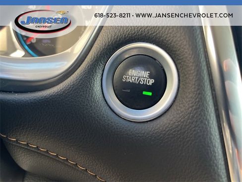 Used 2019 Chevrolet Traverse LT image 16