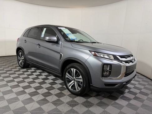 Used 2025 Mitsubishi Outlander Sport SE AWD/4WD image 6