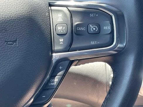 Used 2025 RAM 1500 Laramie AWD/4WD image 22