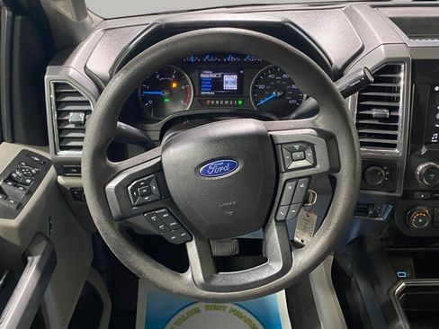 Used 2017 Ford F250 XLT w/ XLT Premium Package AWD/4WD image 11