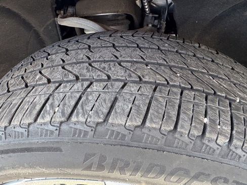 Used 2024 Chevrolet Suburban High Country image 13