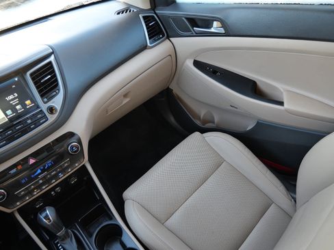 Used 2017 Hyundai Tucson Limited w/ Limited Ultimate Package 03 image 11