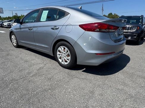 Used 2017 Hyundai Elantra Value Edition FWD image 7