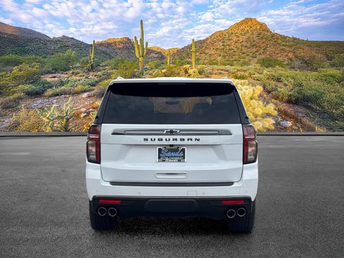 Used 2022 Chevrolet Suburban Z71 w/ Z71 Off-Road Package AWD/4WD image 5