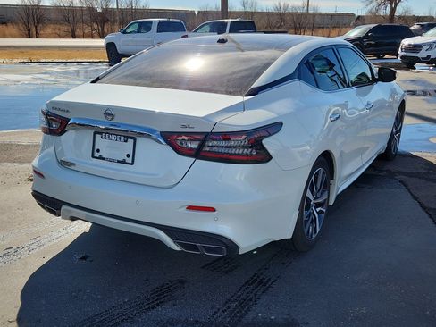 Used 2020 Nissan Maxima 3.5 SL w/ Floor Mat Group image 4