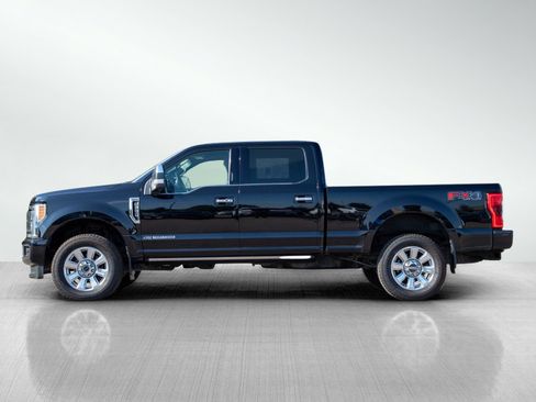 Used 2019 Ford F250 Platinum w/ Platinum Ultimate Package image 3
